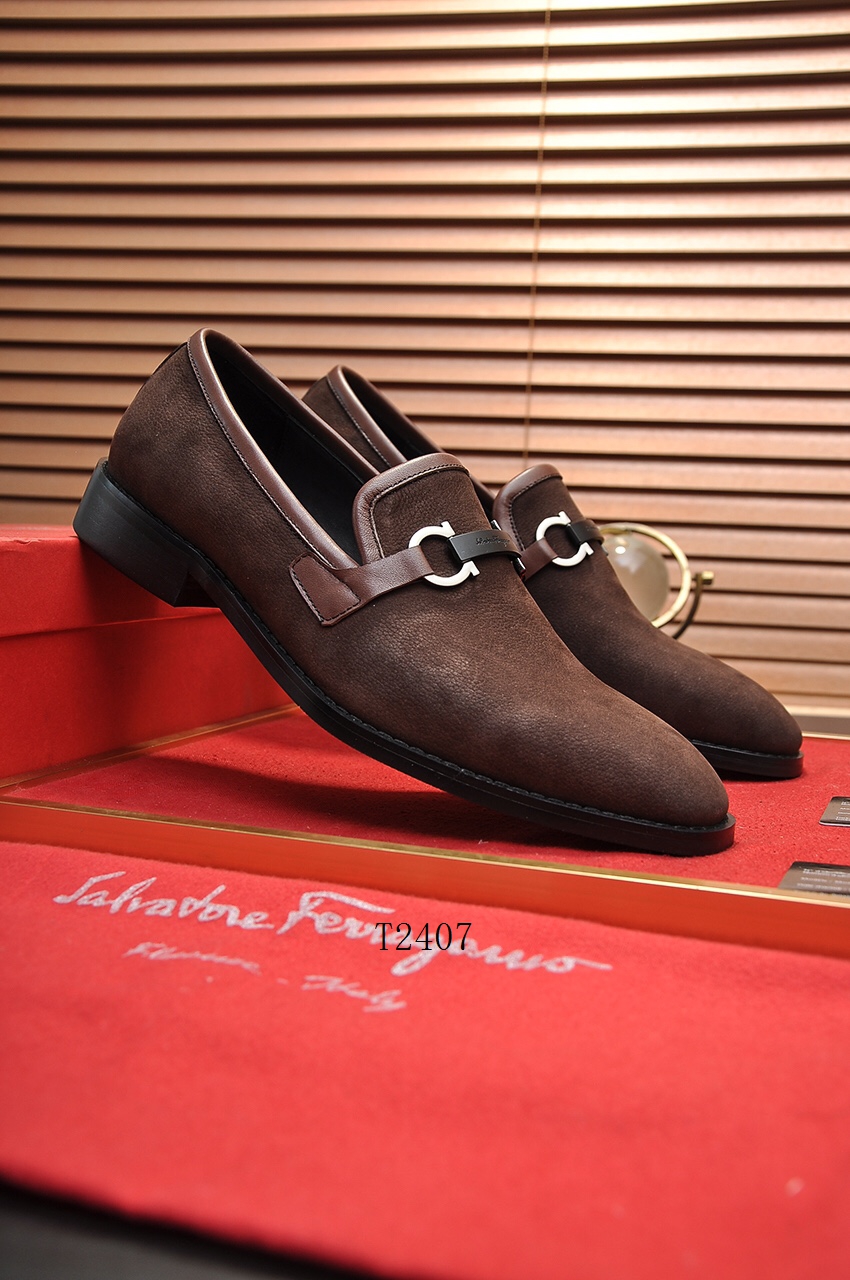 Ferragamo sz38-44 478